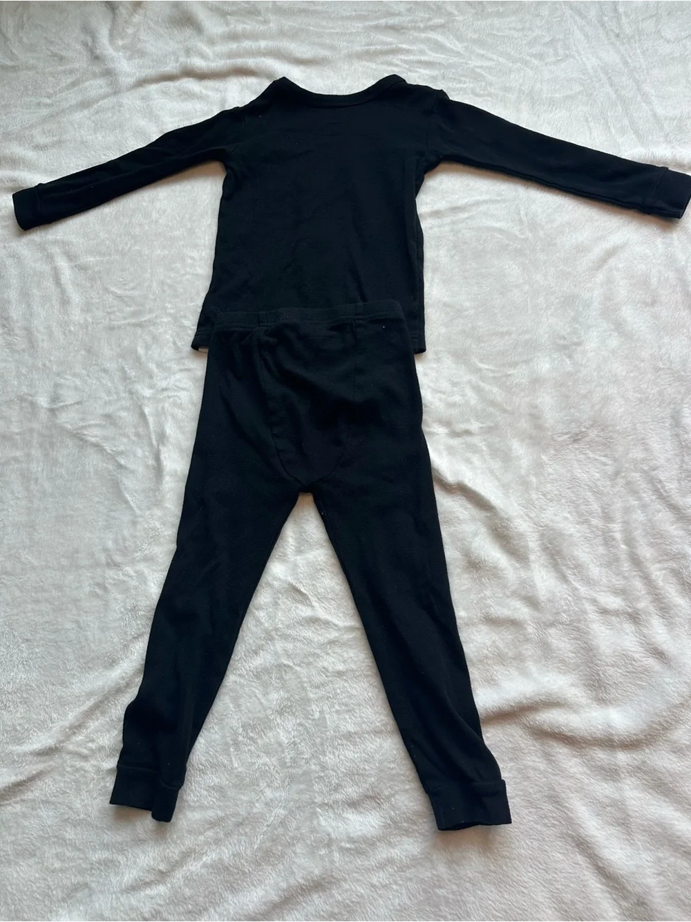 Gap Kids Black Skeleton Halloween Two-Piece Pajama kids 3 year